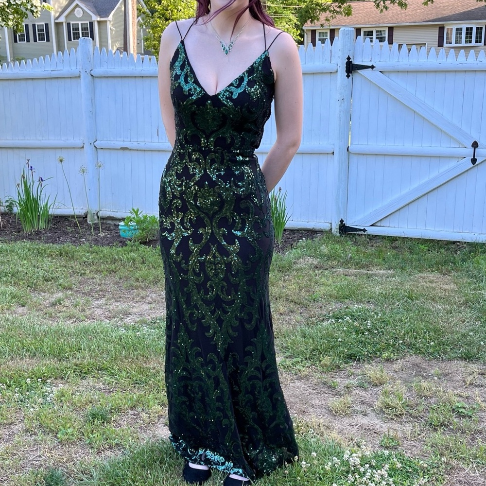 Formal Dress- HUNTER STYLE. Dress SLIGHTLY ALTERED